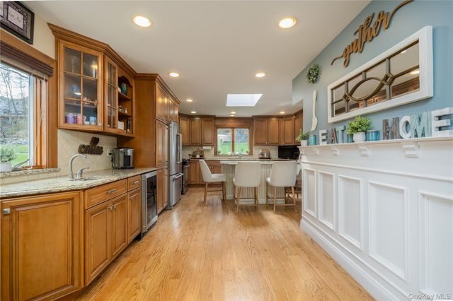 87 N Magnolia Street, Pearl River, NY 10965