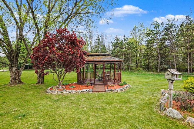 17634 Meceola Road, Hersey, MI 49639