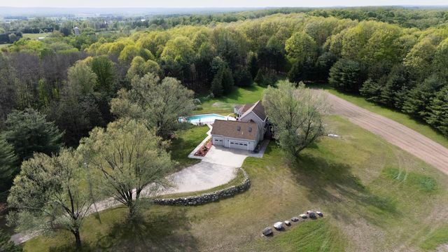 17634 Meceola Road, Hersey, MI 49639