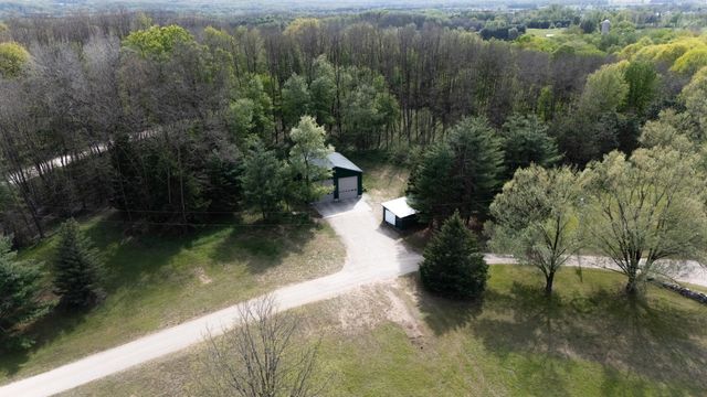17634 Meceola Road, Hersey, MI 49639
