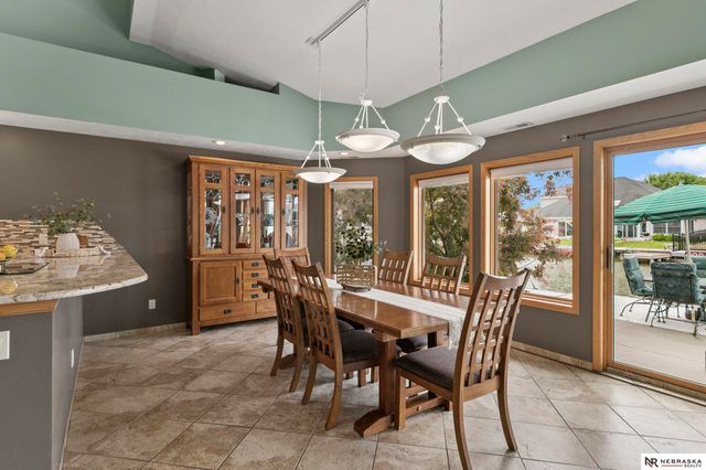 515 Pier 2, Lincoln, NE 68528