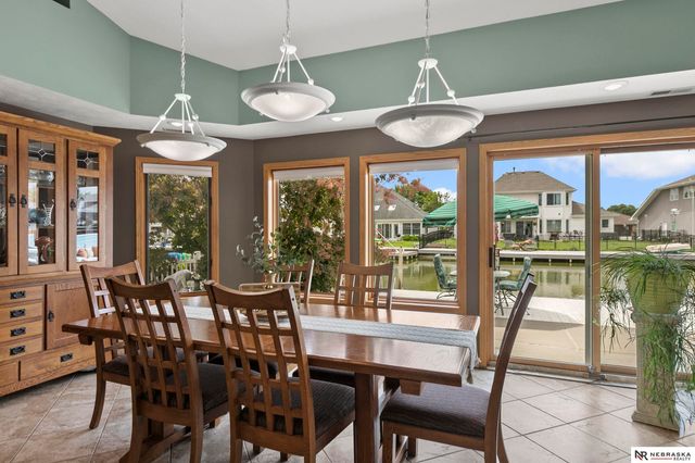 515 Pier 2, Lincoln, NE 68528