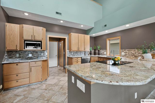 515 Pier 2, Lincoln, NE 68528