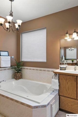 515 Pier 2, Lincoln, NE 68528