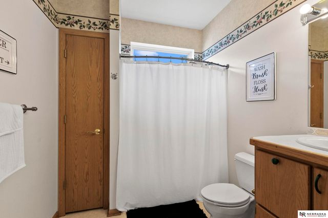 515 Pier 2, Lincoln, NE 68528