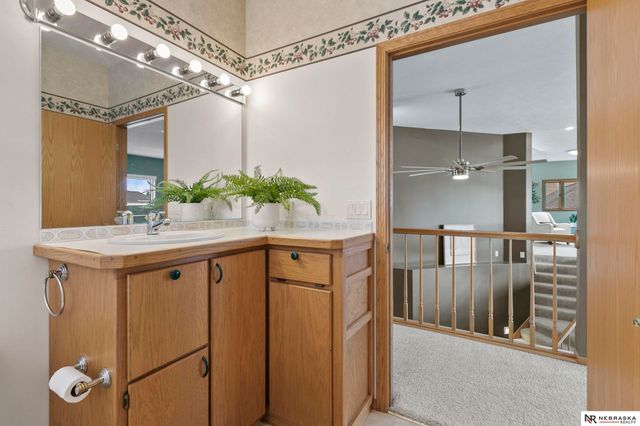 515 Pier 2, Lincoln, NE 68528