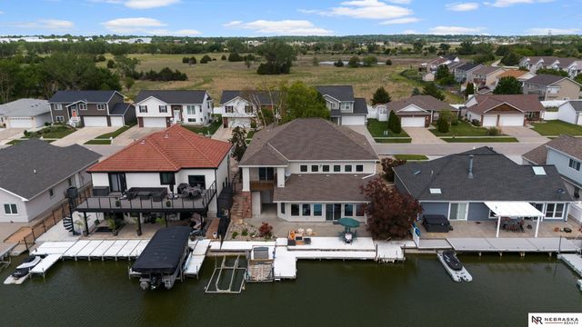 515 Pier 2, Lincoln, NE 68528
