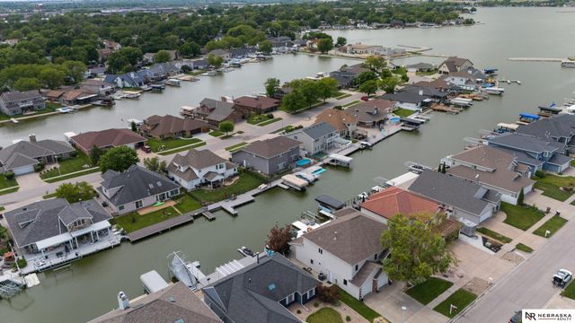 515 Pier 2, Lincoln, NE 68528