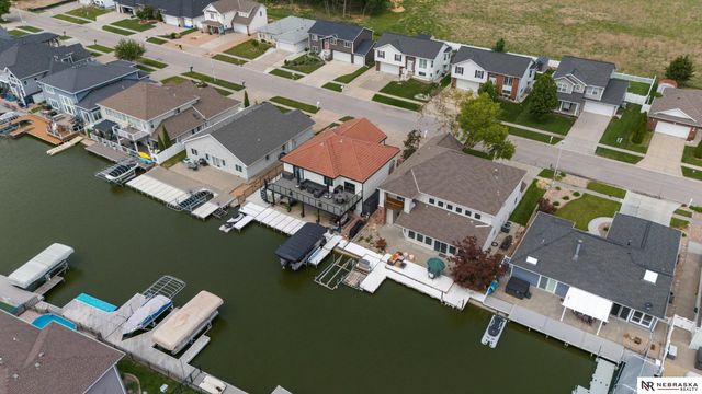 515 Pier 2, Lincoln, NE 68528