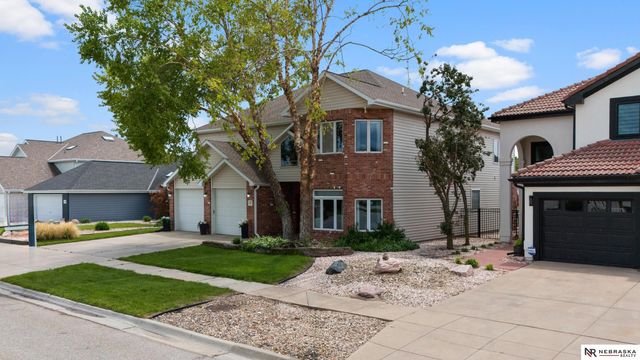 515 Pier 2, Lincoln, NE 68528