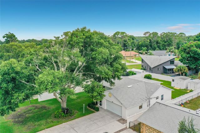 33909 LINDA LANE, Leesburg, FL 34788