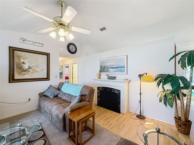 33909 LINDA LANE, Leesburg, FL 34788