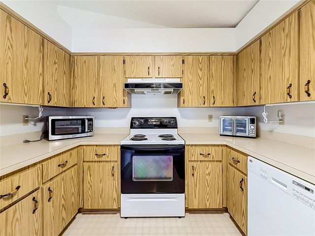 33909 LINDA LANE, Leesburg, FL 34788