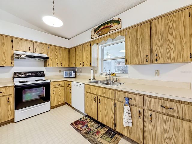 33909 LINDA LANE, Leesburg, FL 34788