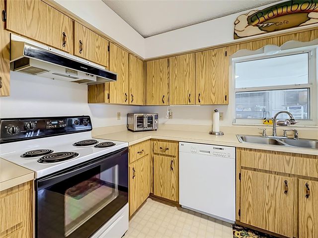 33909 LINDA LANE, Leesburg, FL 34788