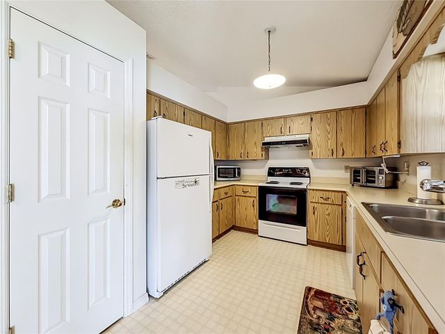 33909 LINDA LANE, Leesburg, FL 34788