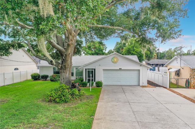 33909 LINDA LANE, Leesburg, FL 34788
