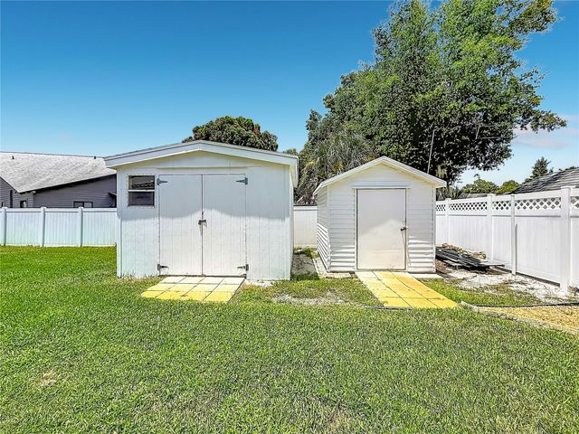 33909 LINDA LANE, Leesburg, FL 34788