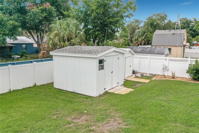 33909 LINDA LANE, Leesburg, FL 34788
