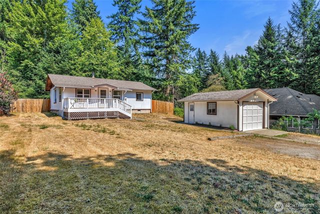 90 NE Barbara Boulevard, Belfair, WA 98528