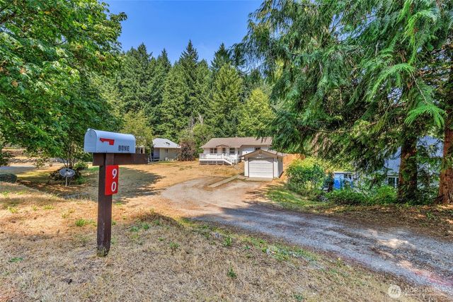 90 NE Barbara Boulevard, Belfair, WA 98528