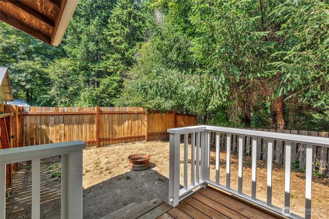 90 NE Barbara Boulevard, Belfair, WA 98528