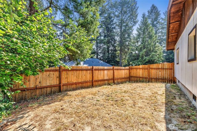 90 NE Barbara Boulevard, Belfair, WA 98528