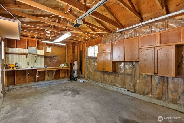 90 NE Barbara Boulevard, Belfair, WA 98528