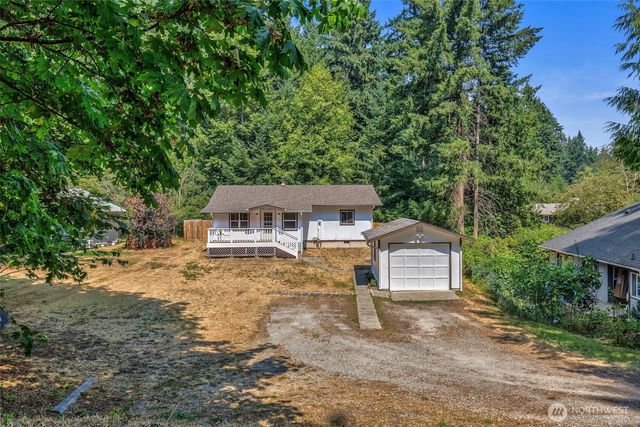 90 NE Barbara Boulevard, Belfair, WA 98528