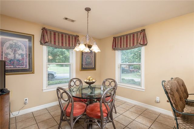 6625 Elizabeth Avenue, Springdale, AR 72762