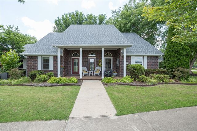 6625 Elizabeth Avenue, Springdale, AR 72762