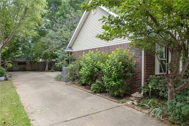 6625 Elizabeth Avenue, Springdale, AR 72762