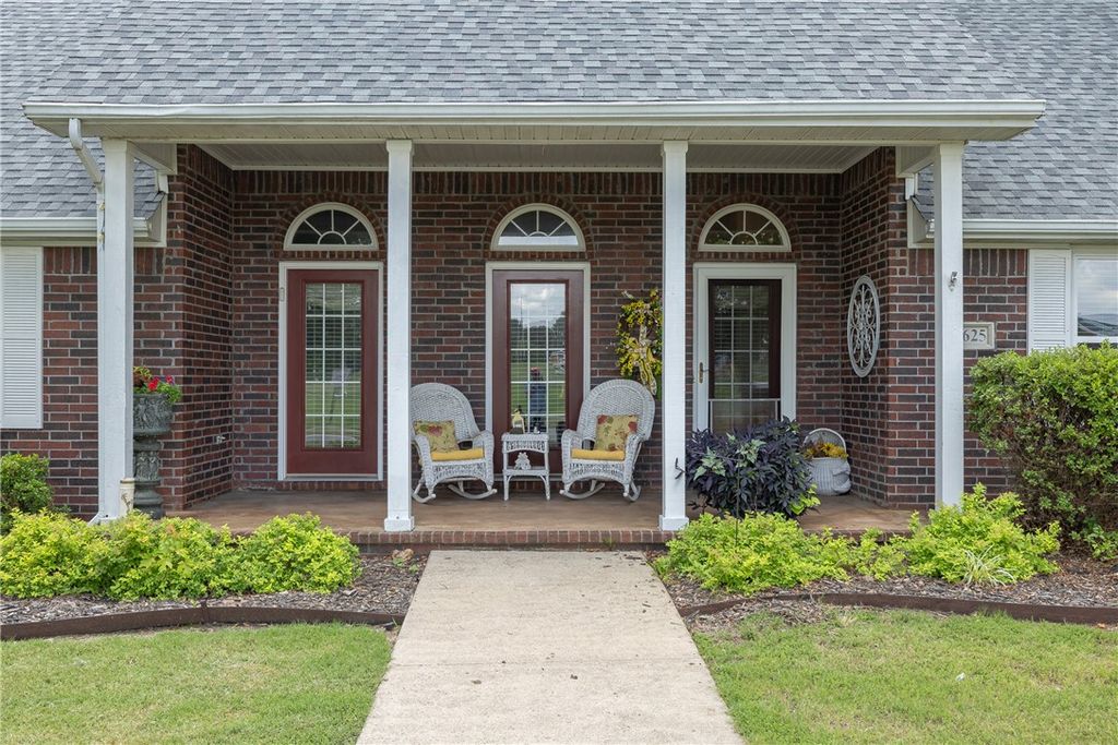 6625 Elizabeth Avenue, Springdale, AR 72762