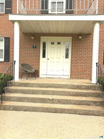 7 Brickyard Road D, Farmington, CT 06032