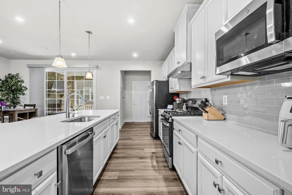 Image 13 of property listing at 11306 MERIDIAN HILL WAY, Upper Marlboro, MD 20772