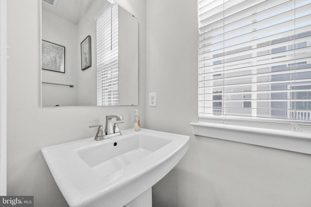 Image 19 of property listing at 11306 MERIDIAN HILL WAY, Upper Marlboro, MD 20772