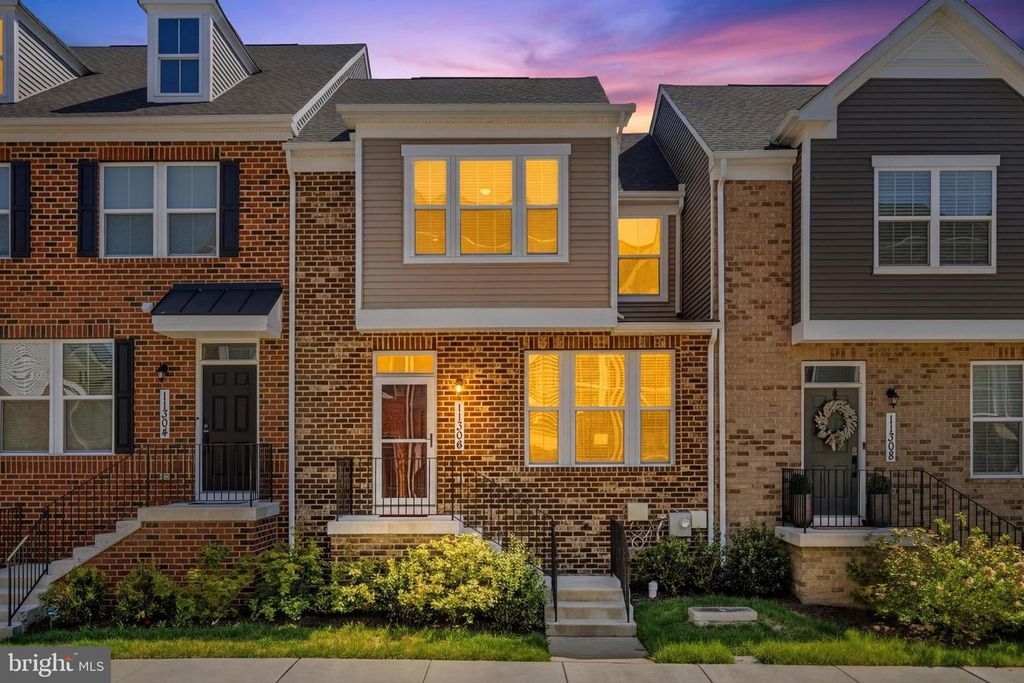 Image 2 of property listing at 11306 MERIDIAN HILL WAY, Upper Marlboro, MD 20772