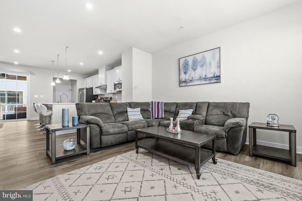 Image 6 of property listing at 11306 MERIDIAN HILL WAY, Upper Marlboro, MD 20772