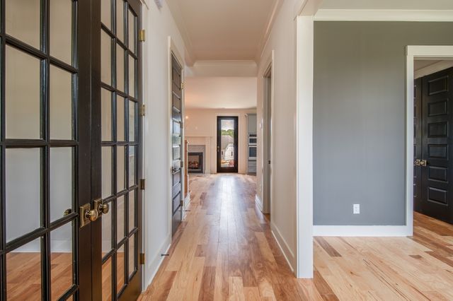 2064 Blackstone Drive, Hendersonville, TN 37075