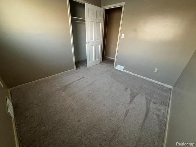 1689 Gregory Avenue, Lincoln Park, MI 48146