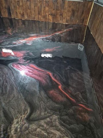 1689 Gregory Avenue, Lincoln Park, MI 48146