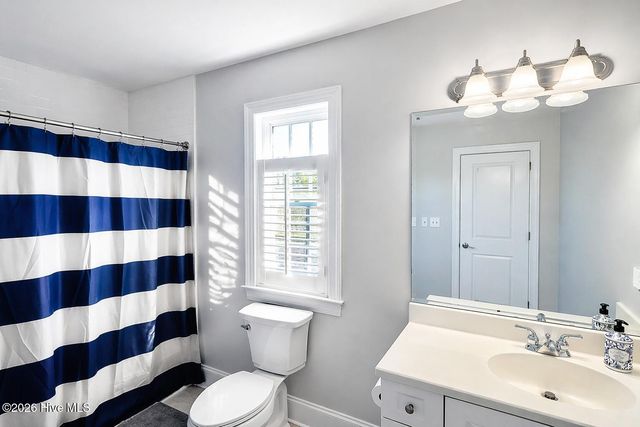 720 Blue Point Drive, Wilmington, NC 28411