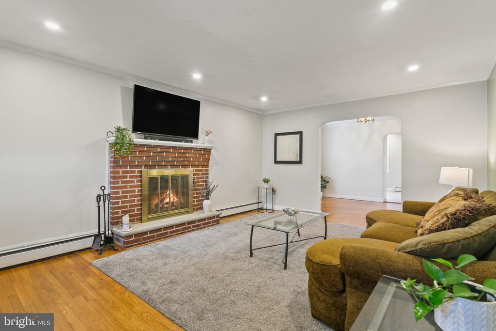 303 INSKEEP AVE, GLENOLDEN, PA 19036 — photo 5