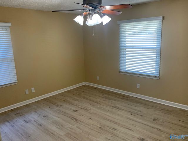 2120 Windover Drive NE, Huntsville, AL 35811