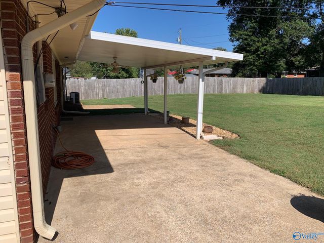 2120 Windover Drive NE, Huntsville, AL 35811