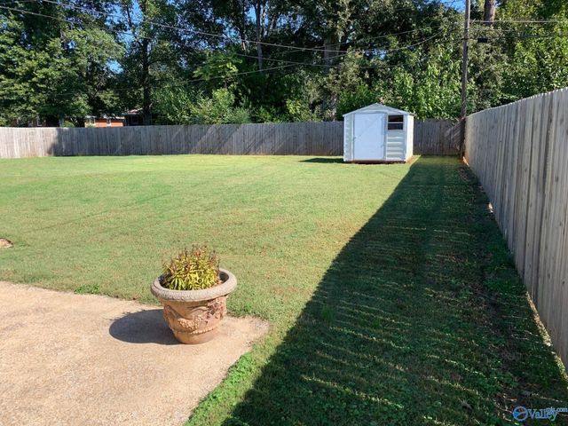 2120 Windover Drive NE, Huntsville, AL 35811