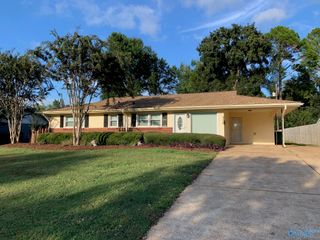 2120 Windover Drive NE, Huntsville, AL 35811