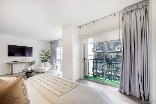 3060 6th Ave 19, San Diego, CA 92103