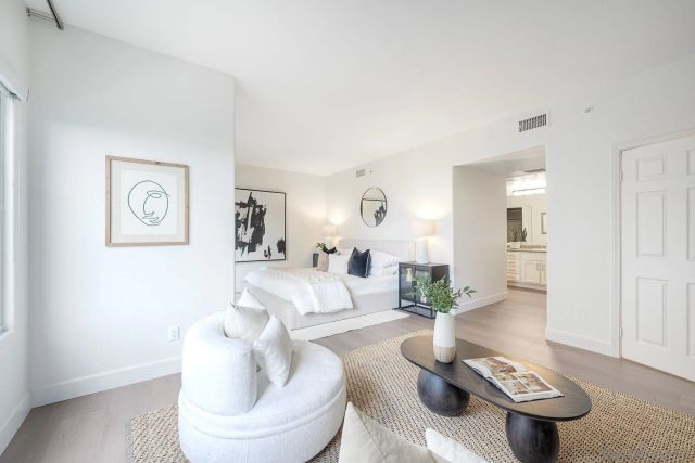 3060 6th Ave 19, San Diego, CA 92103