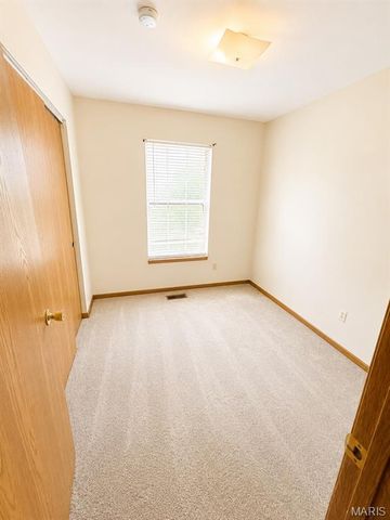 3658 N Meadow Mill Drive, Arnold, MO 63010